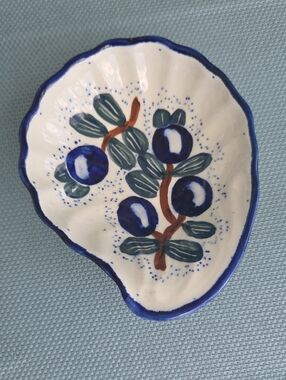 Polish Pottery Shell Shaped Olive Dish